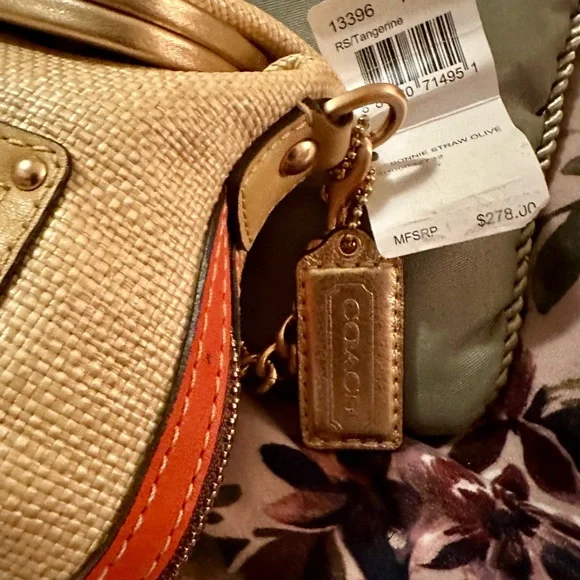 COACH Raffia & Leather Handbag - Picture 3 of 6